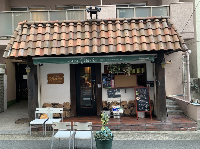 神戸市中央区にある屋根交換を行った飲食店