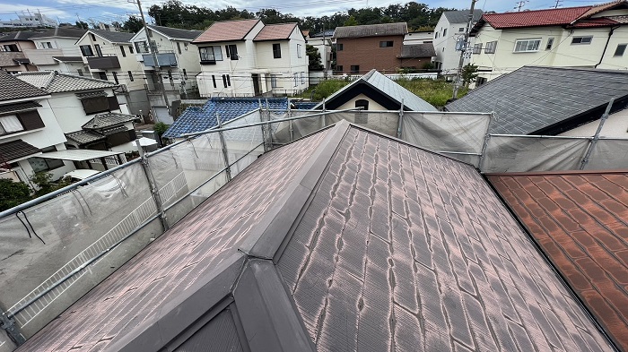 神戸市東灘区で屋根カバー工事を行う前のスレート屋根