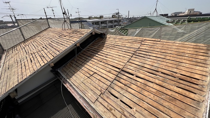 尼崎市で屋根の通気断熱工事を行う前の屋根下地