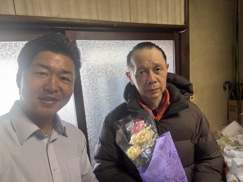 神戸市垂水区で雨樋交換と落ち葉除けネット工事をさせて頂いたN様