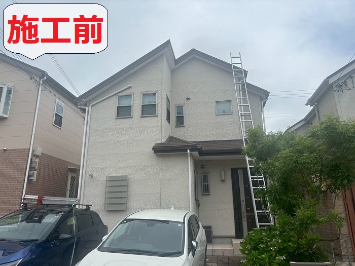 三木市で屋根外壁塗装工事を行う前の様子