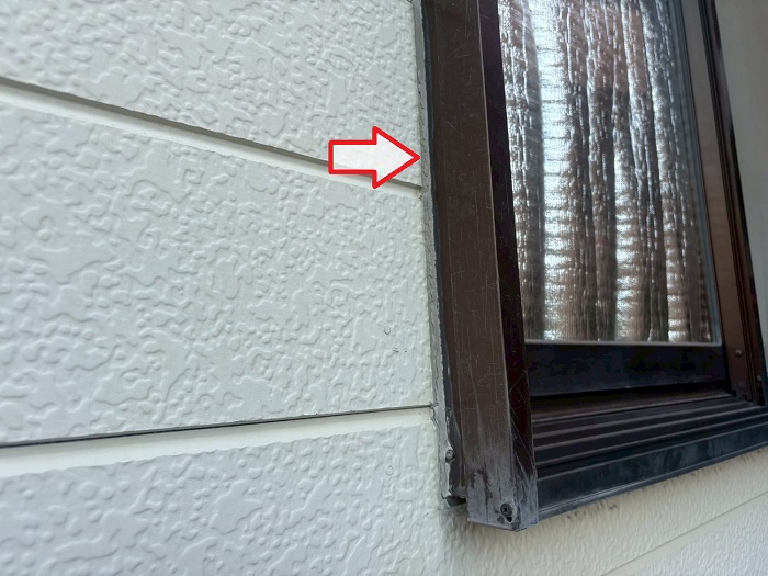 外壁目地のひび割れ