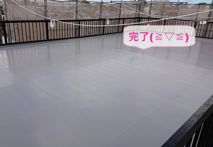 明石市のビル屋上で安価で安心の防水改修が完了した現場の様子
