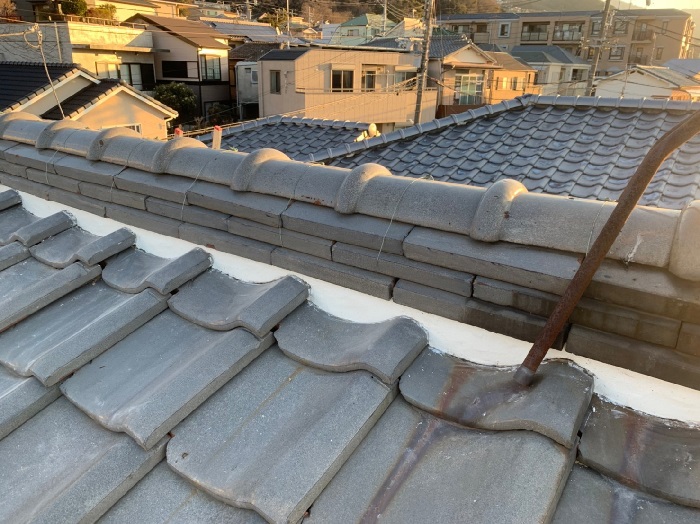 尼崎市で瓦屋根の漆喰修理を行った後の様子