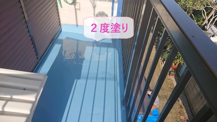 神戸市兵庫区でのベランダのコンクリート防水リフォームでウレタンを２回塗り