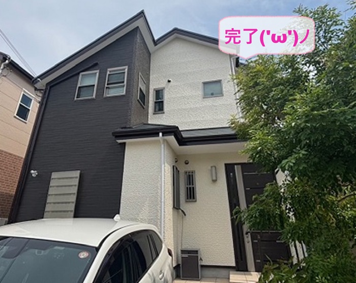 神戸市垂水区の外装改修で木造2階住宅のサイディング再生塗装が完了した現場の様子