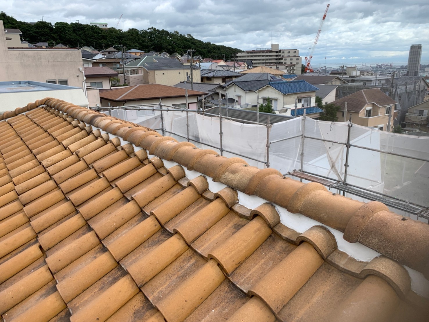 神戸市北区での屋根補修工事が完了した様子