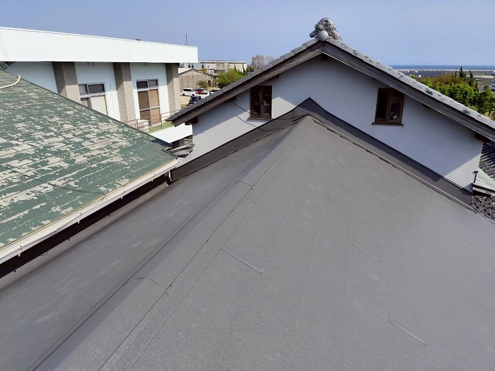葺き替え後のガルテクト屋根