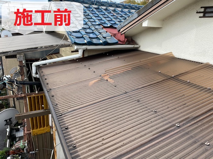 神戸市で波板貼り替えを行う前の様子