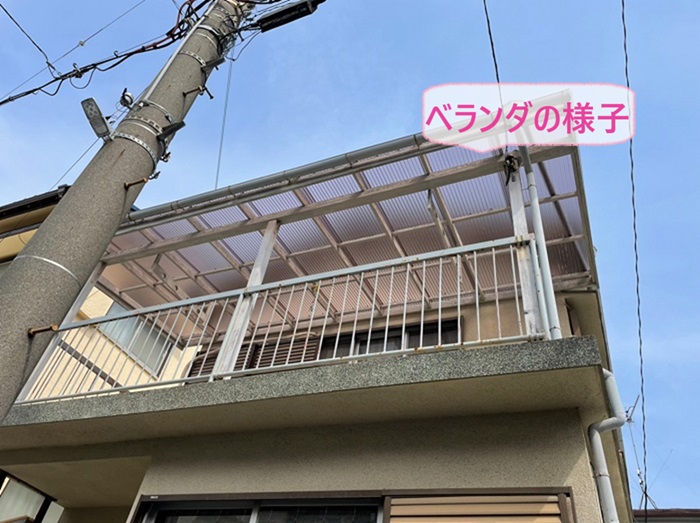 神戸市長田区でタキロンポリカ波板に交換完了したベランダ全体の様子