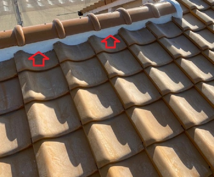 棟瓦積み替えでシルガード充填