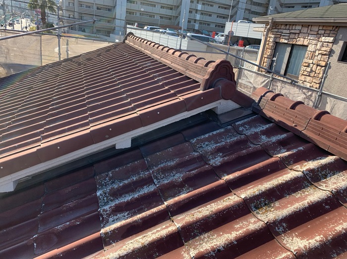 明石市で、積水瓦Ｕの屋根葺き替え工事！撤去～下地までをご紹介