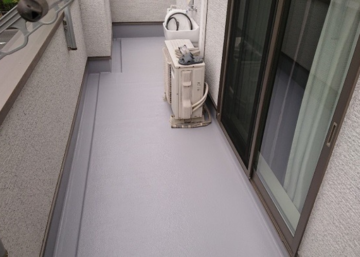 丹波篠山市　FRP防水のメンテナンス工事を行う前の様子