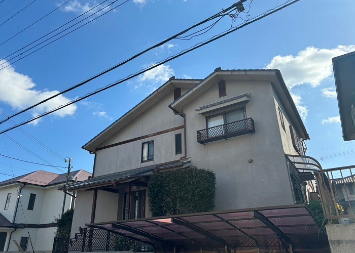 丹波篠山市　リシン壁の塗り替えを行う前の様子