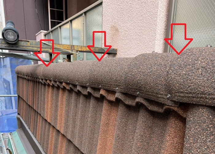 吹田市　玄関屋根に施工した棟