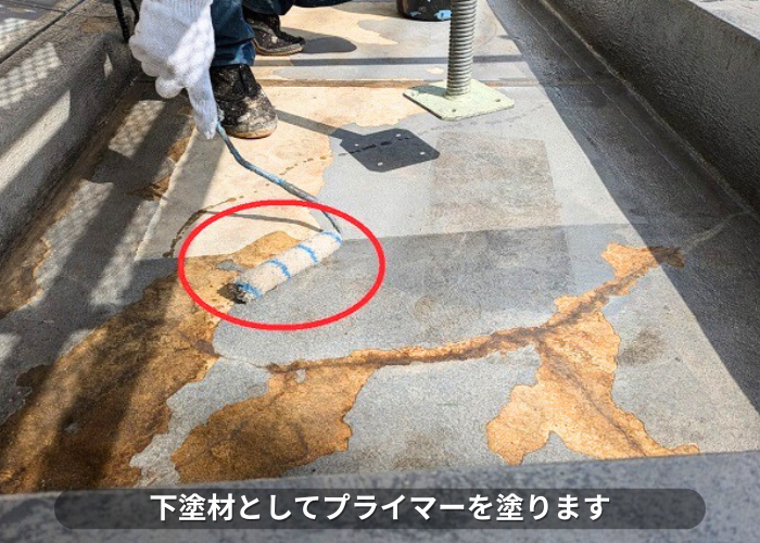 南あわじ市　コンクリート土間にウレタン防水通気緩衝工法でプライマー塗布