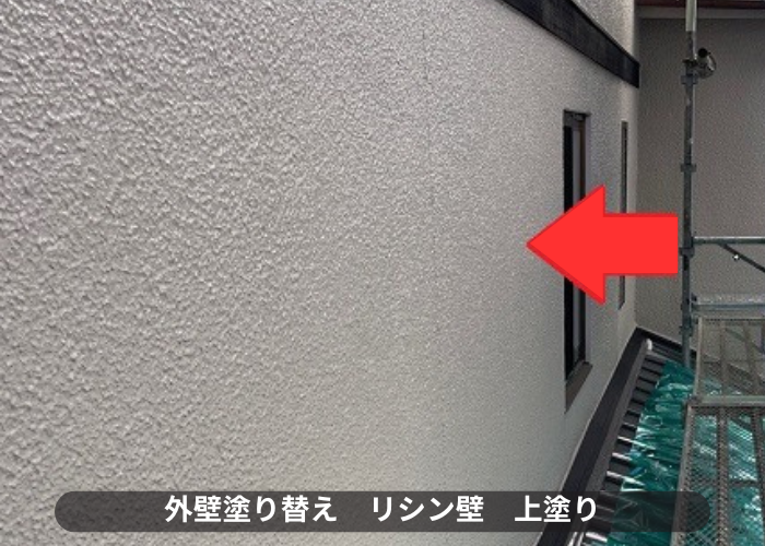 丹波篠山市　日本ペイントのラジカル制御を使用した外壁塗り替えで本体上塗り